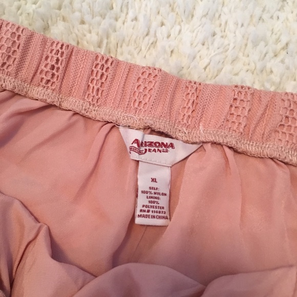 Blush Lace Off-Shoulder Top NWT - Picture 5 of 5